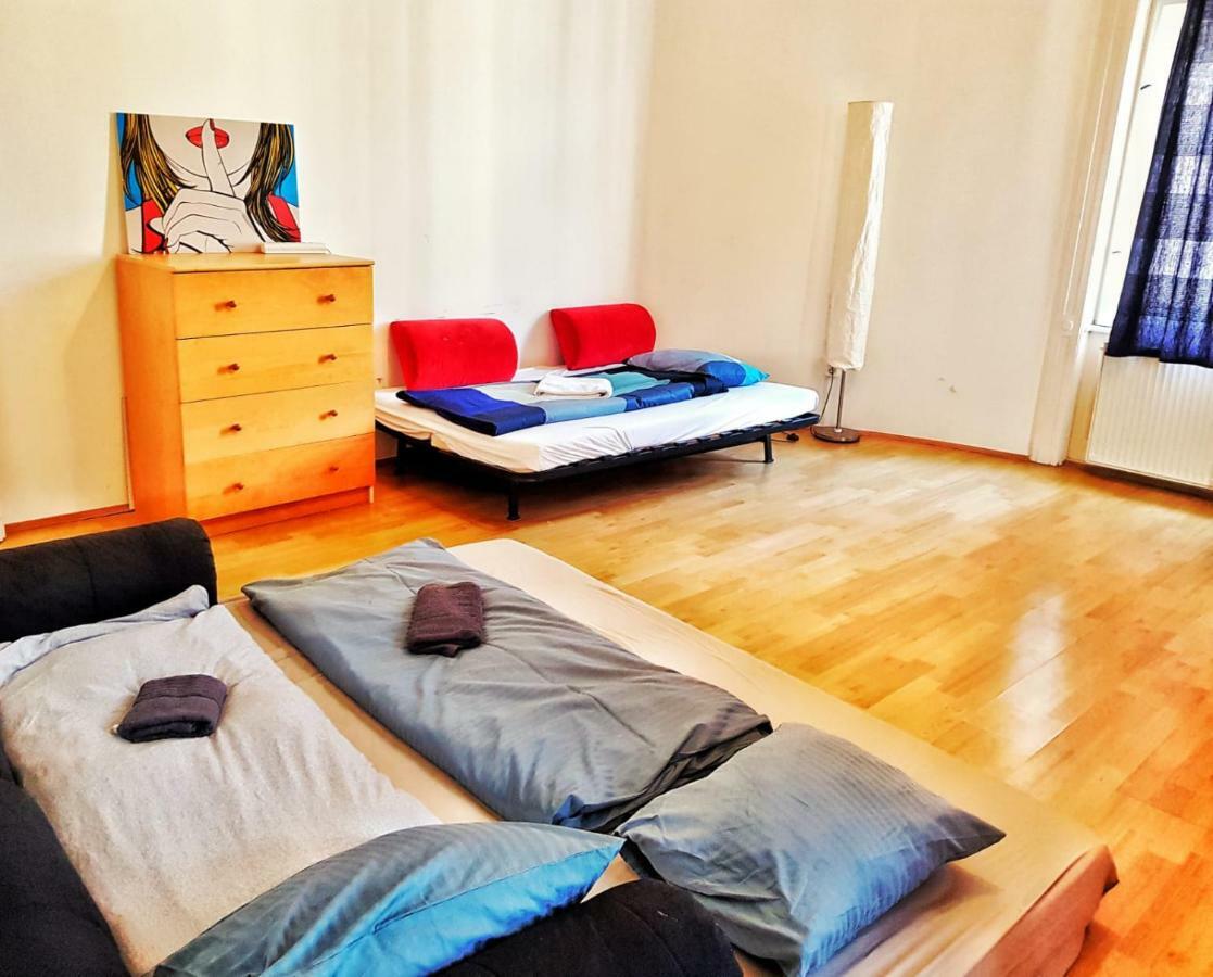 La Fiesta Apartment